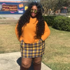 Meet your Posher, Danielle